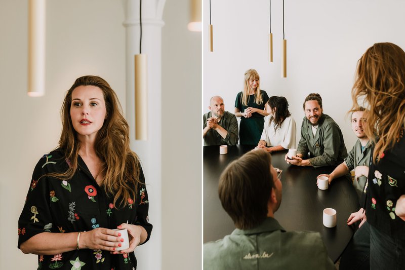 Een%20team-meeting%20bij%20Elisa%20Lee%20onder%20leiding%20van%20Elisabeth%20Leenknegt%20-%20House%20of%20Weddings