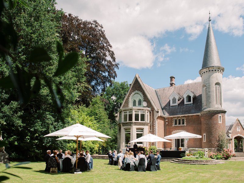 Jintse%20en%20Jonas%3A%20%u201CI%20Do%u201D%2C%20corona%20of%20niet%21%20-%20Fotograaf%3A%20Wesley%20Nulens%20Photography%20-%20House%20of%20Weddings