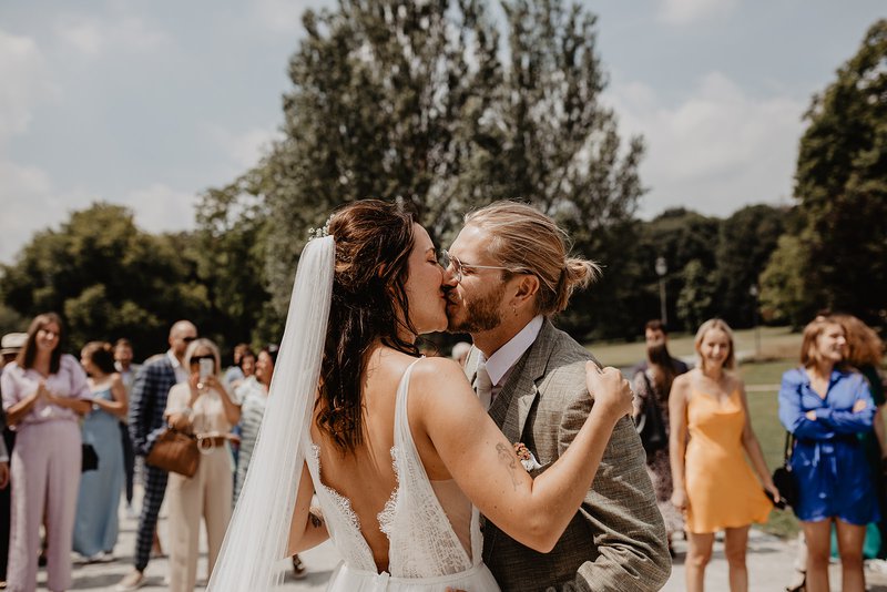 Ruth%20%26%20Axel%27s%20first%20look%20-%20House%20of%20Weddings