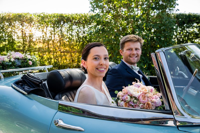 Anke%20%26%20Olivier%u2019s%20corona%20outdoor%20wedding%20-%20House%20of%20Weddings