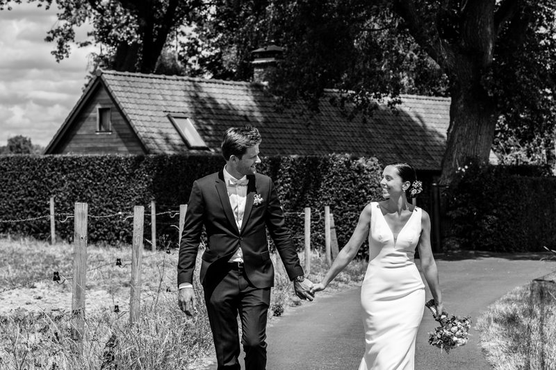 Anke%20%26%20Olivier%u2019s%20corona%20outdoor%20wedding%20-%20House%20of%20Weddings