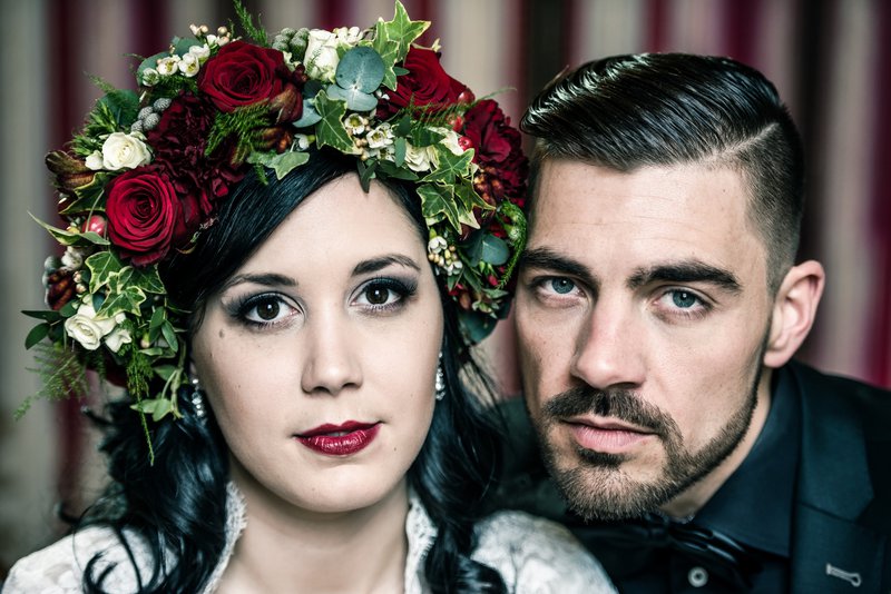 Bruid%20en%20bruidegom%20Sneeuwwitje%20-%20Styled%20Shoot%20-%20House%20of%20Weddings
