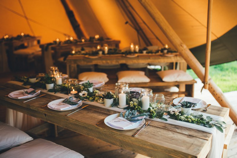 Het%20intieme%20huwelijksfeest%20van%20Julie%20%26%20Bert%20-%20Real%20Wedding%20-%20House%20of%20Weddings