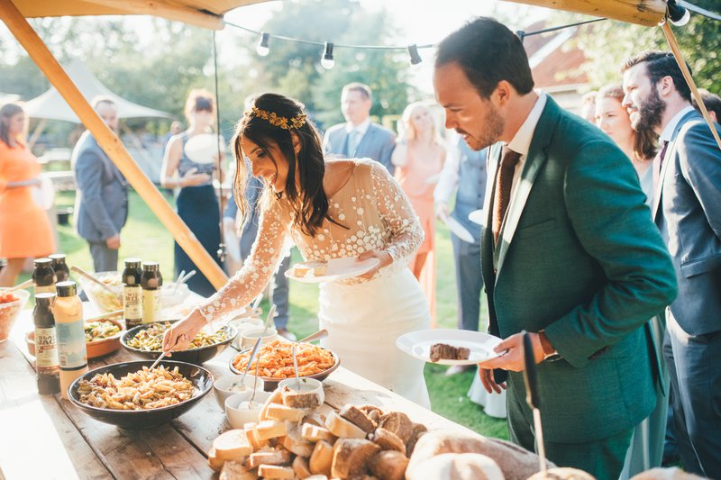 Het%20intieme%20huwelijksfeest%20van%20Julie%20%26%20Bert%20-%20Real%20Wedding%20-%20House%20of%20Weddings