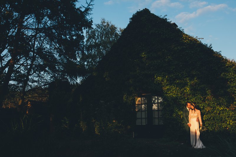 Het%20intieme%20huwelijksfeest%20van%20Julie%20%26%20Bert%20-%20Real%20Wedding%20-%20House%20of%20Weddings