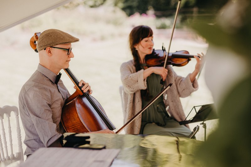 Live%20muziek%20tijdens%20de%20ceremonie%20van%20Isabelle%20en%20Thomas%20-%20House%20of%20Weddings