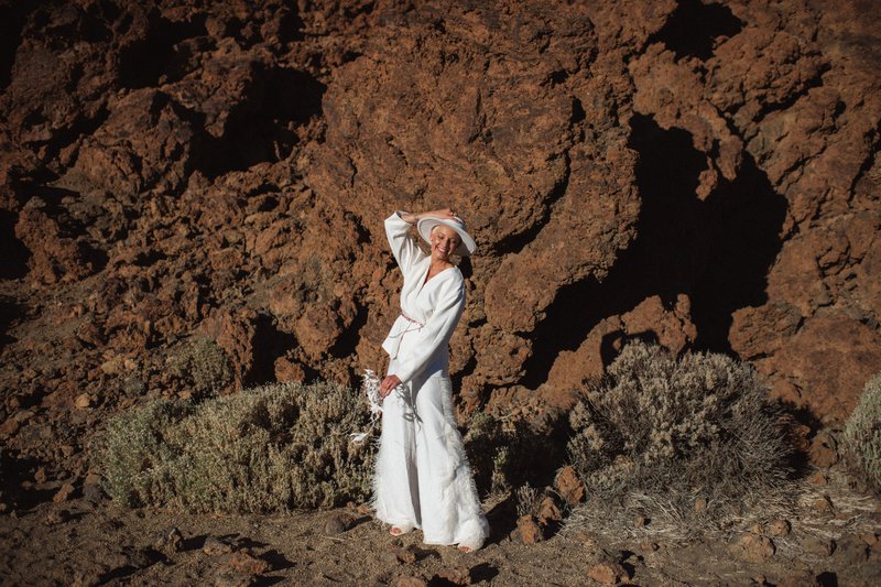 Broek%20met%20blazer%20burgerlijke%20trouw%20outfit%20uit%20Bridal%20Collection%20CKS