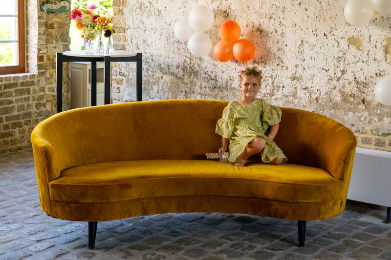 Een%20zetel%20van%20Femat%20-%20House%20of%20Weddings