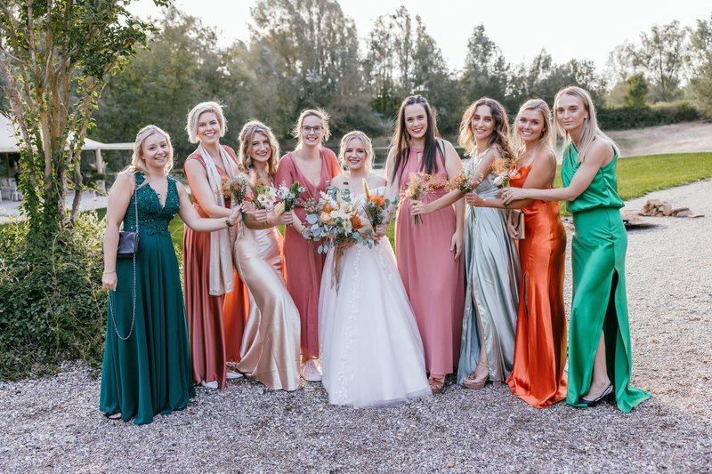 Fjolla%20en%20haar%20bruidsmeisjes%20-%20House%20of%20Weddings