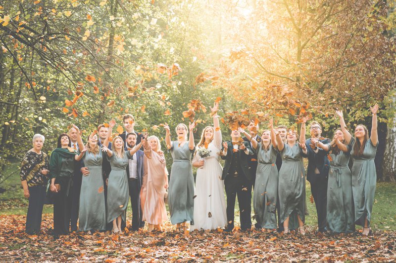 Jolien%20en%20Olivier%20met%20hun%20suiteleden%20-%20House%20of%20Weddings