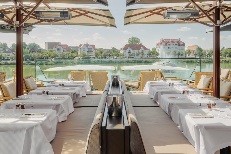 La%20R%E9serve%20Resort%2C%20een%20van%20de%20meest%20exclusieve%20trouwlocaties%20aan%20het%20water