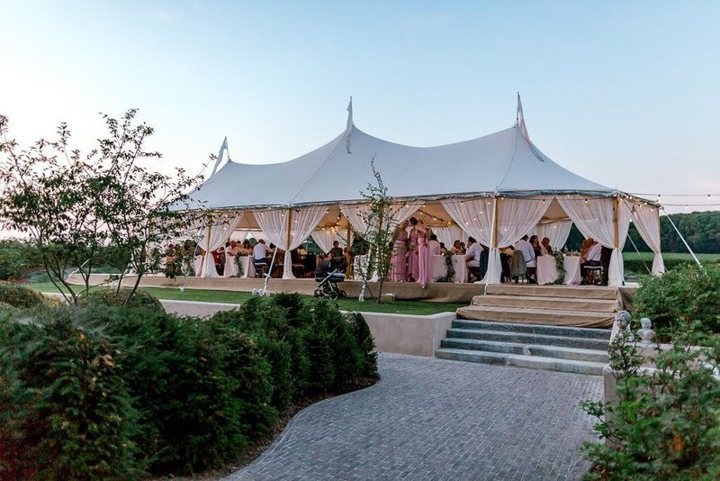 Trouwfeest%20buiten%3F%20Leuke%20zomertrends%20-%20House%20of%20Weddings