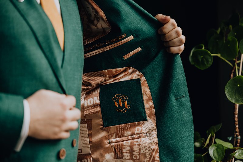 Mike%20in%20zijn%20kostuum%20van%20The%20Suitlab%20-%20House%20of%20Weddings