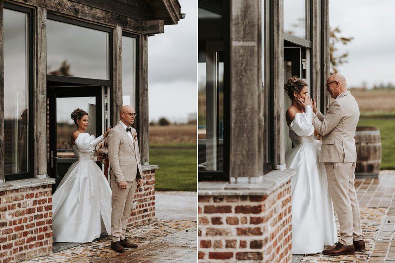 First%20look%20tussen%20Pauline%20en%20haar%20papa%20-%20House%20of%20Weddings