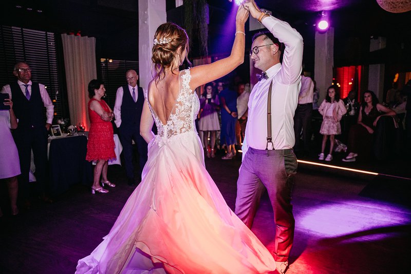 De%20openingsdans%20van%20Sylvie%20en%20Jean-Marie%20-%20House%20of%20Weddings
