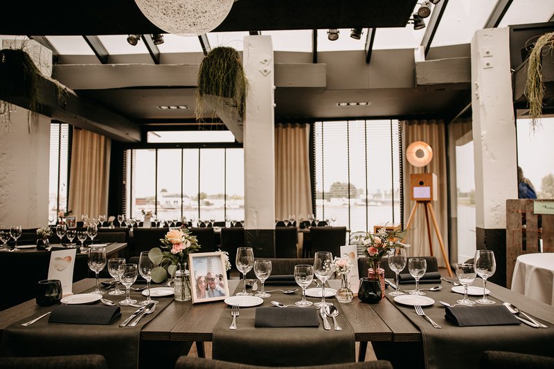 Tafelschikking%20met%20reisbestemmingen%20-%20House%20of%20Weddings