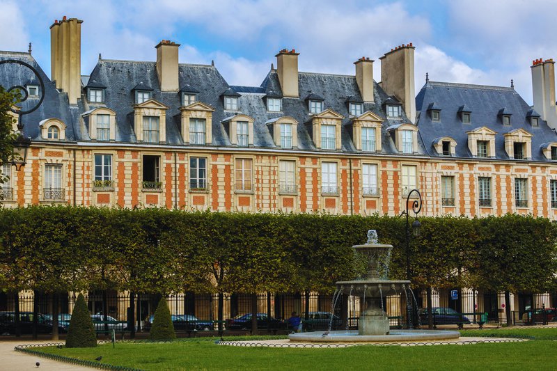 Place%20des%20Vosges%20in%20Parijs%20-%20House%20of%20Weddings