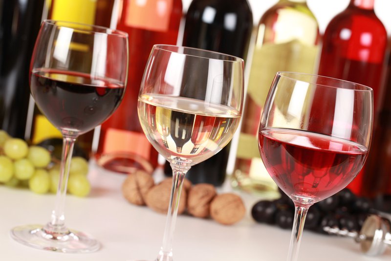 Wine is nice on Valentine's Day. I like wine. Wine.
